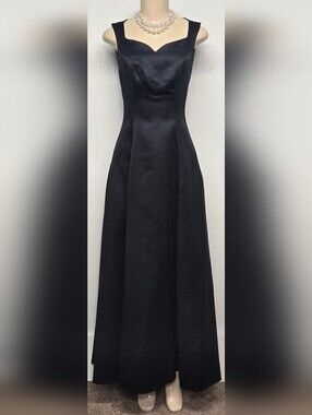 Southeastern Performance Apparel 00 Long Formal Gown Fit And Flare Black